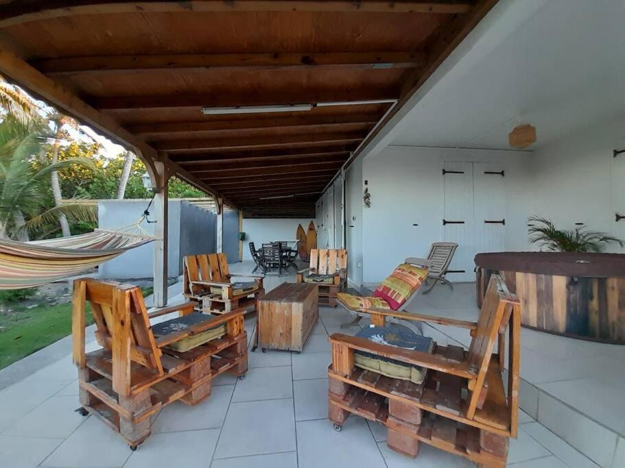Maison Bord De Mer A 100 M Сен-Франсуа Экстерьер фото